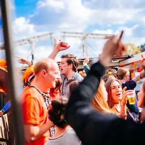 https://amsterdam-central-camping.ihotelsrotterdam.com