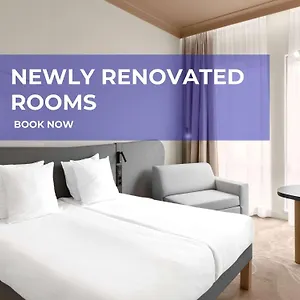 **** Hotel Moevenpick Centre Ungheria