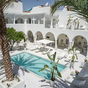https://riad-palais-blanc.marrakeshhotelsmorocco.com