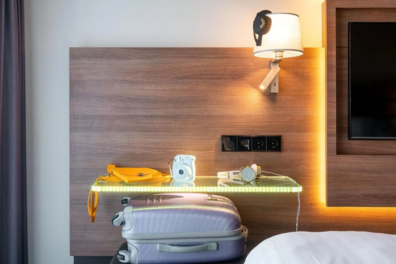 Hotel Moxy Amsterdam Houthavens