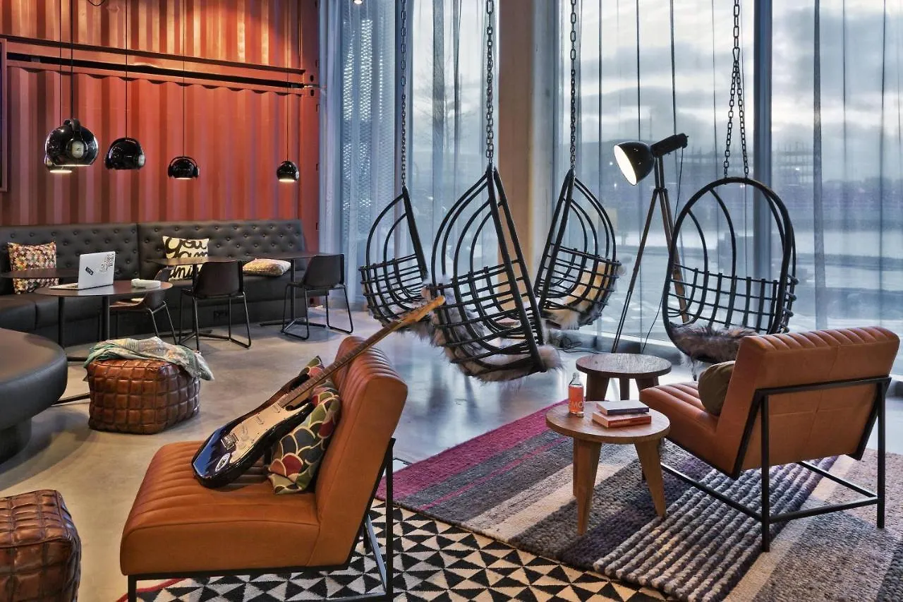 Hotel Moxy Amsterdam Houthavens 4*,