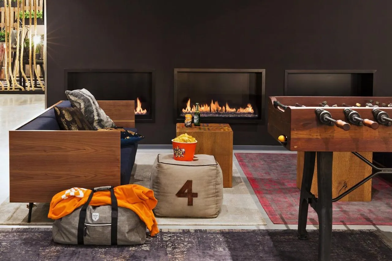 Moxy Amsterdam Houthavens Hotel