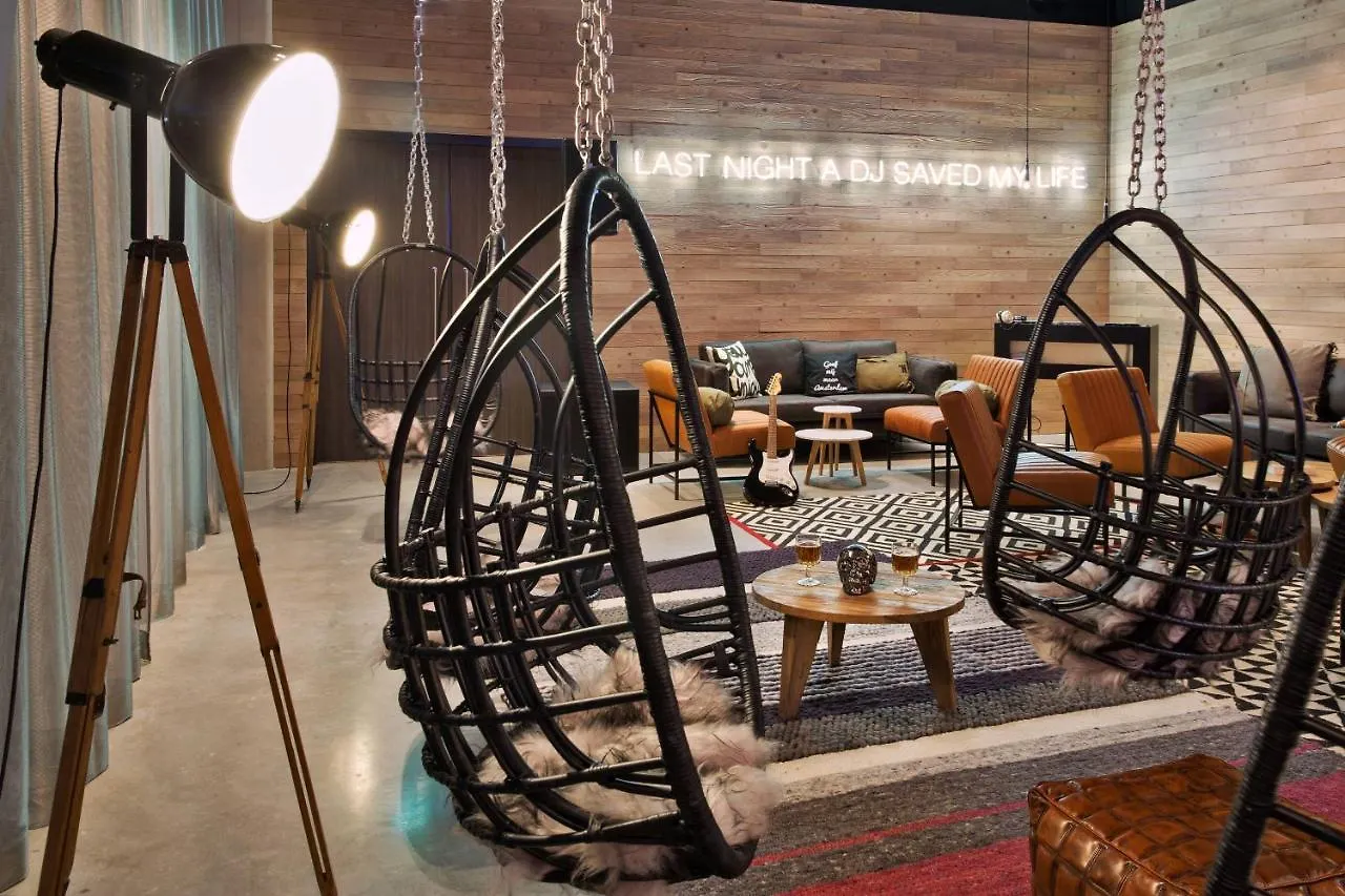Moxy Amsterdam Houthavens Hotel 4*,