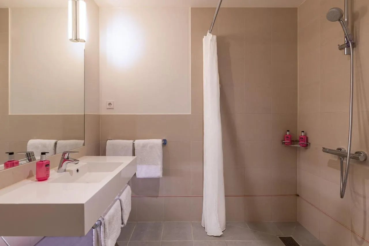 Hotel Moxy Amsterdam Houthavens